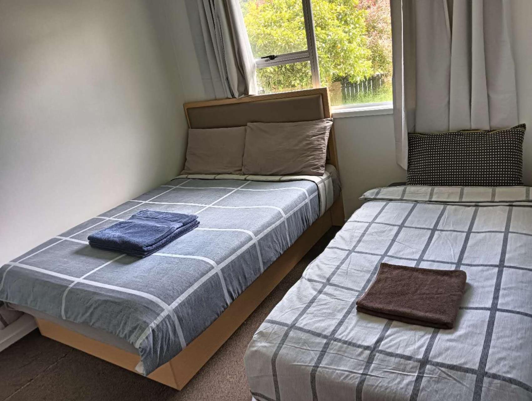 Three-Bedroom House A At 23 Mallard Drive, Selwyn Heights Rotorua Eksteriør billede